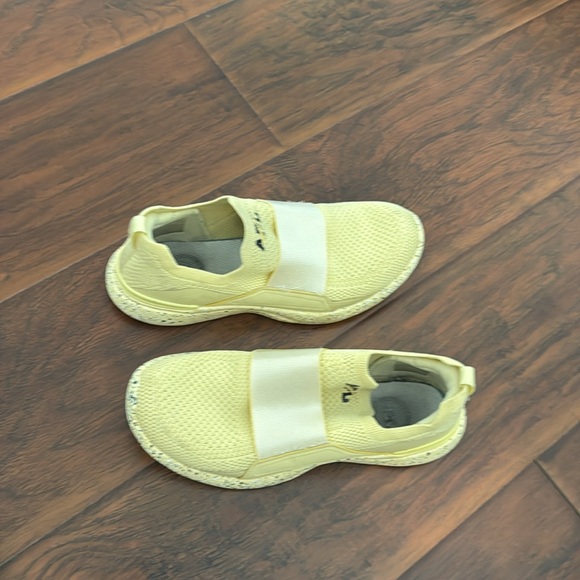 APL - Picture 2 of 2